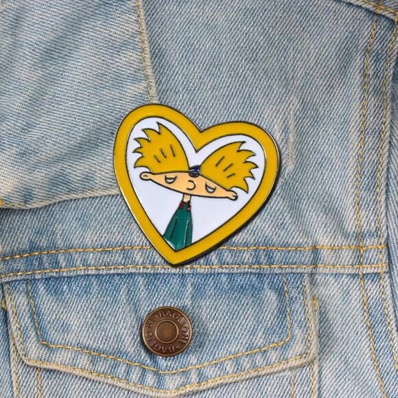 Pin of Olga’s Love/Crush Locket from Hey Arnold! - Brand-New! - Picture 3 of 5